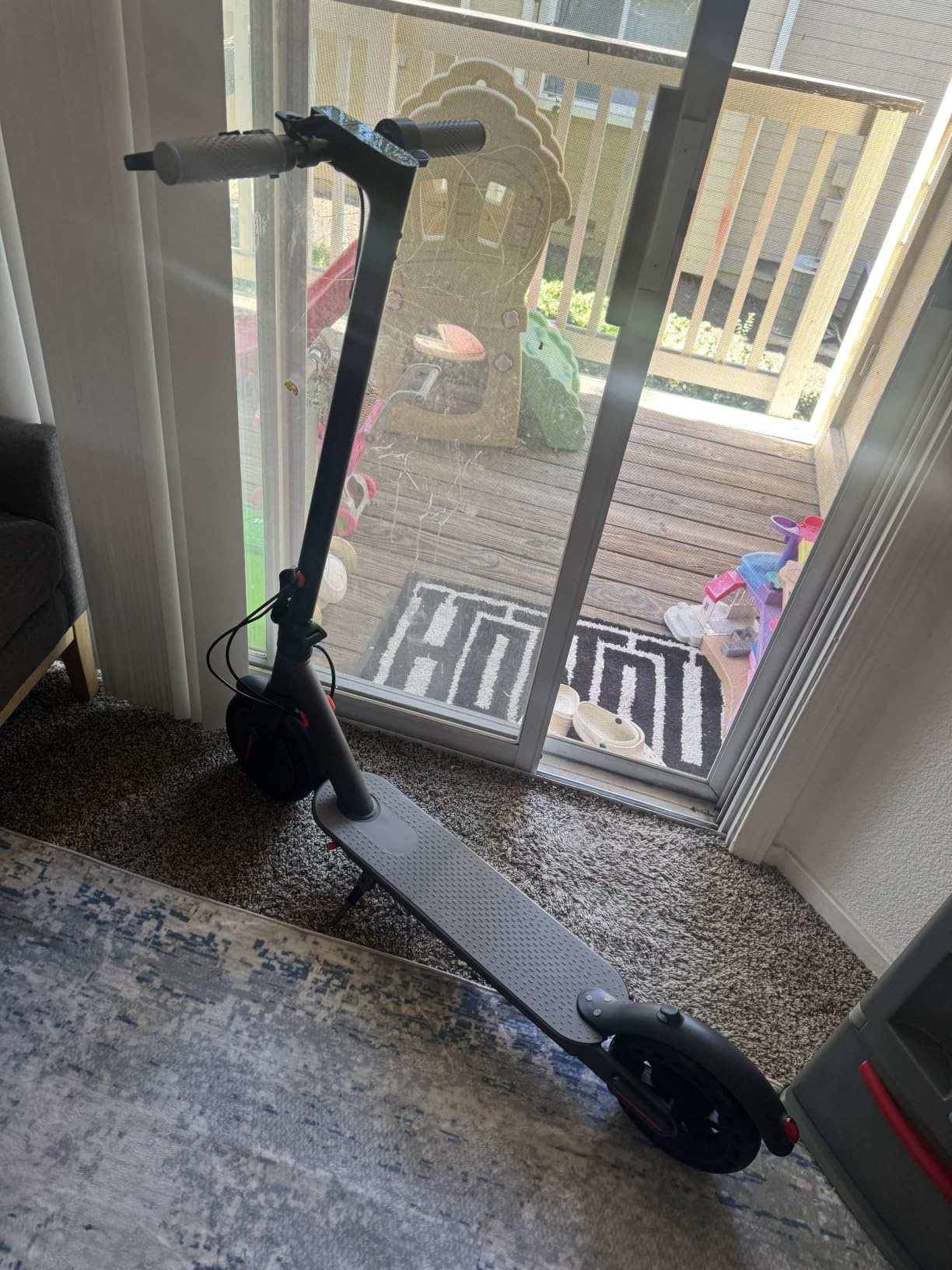 Electric Scooter, 350W/500W Powerful Motor, 15-31 Miles Range, 8.5