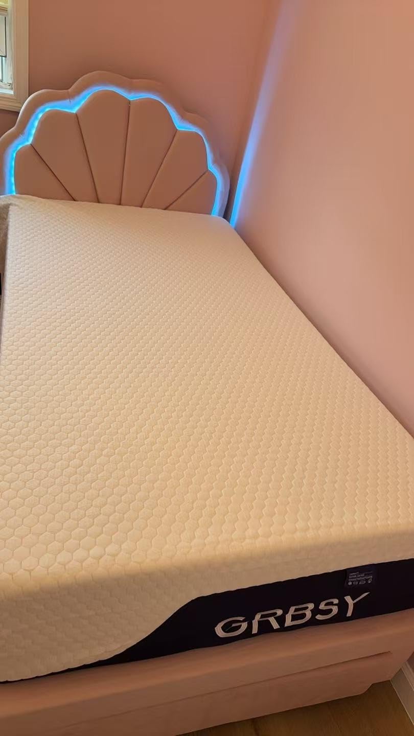 14 Inch King Mattress Firm - Cooling Gel Memory Foam Mattress, Removable IceSilk Cover, Back Pain Relief & Motion Isolation, CertiPUR-US Safe Foam, Fiberglass-Free, King Bed Mattress in a Box customer photo 2