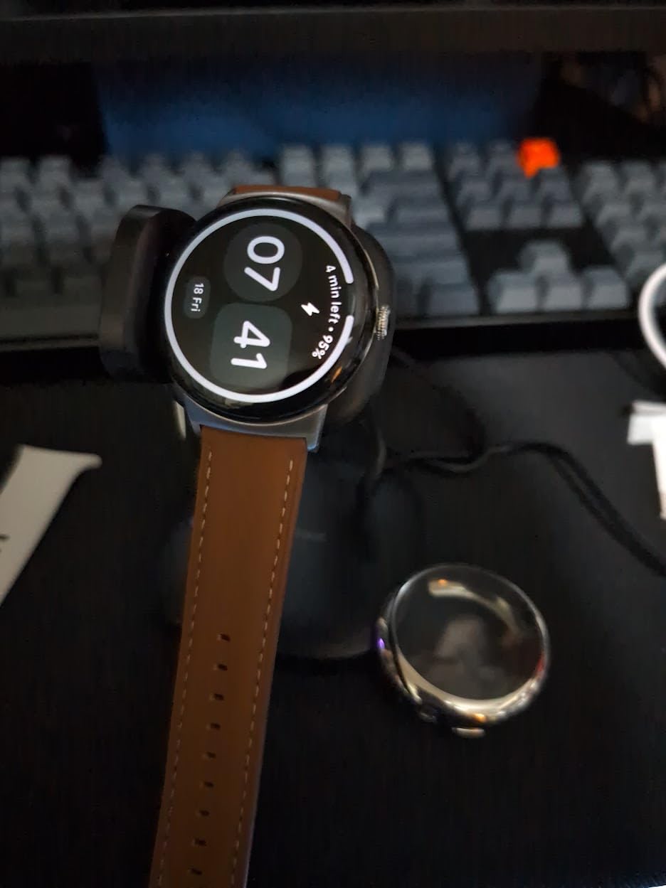 Google Pixel Watch 5 (41mm) - Android Smartwatch - Fog - Wi-Fi customer photo 1