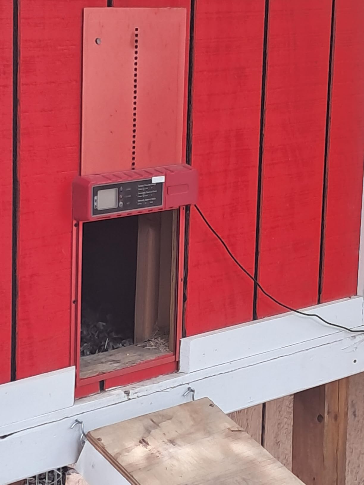 Automatic Chicken Coop Door Solar Powered XL Chicken Door 3 Modes customer photo 2